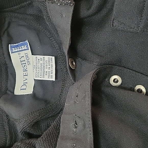 $5 SALE!! DIVERSITY SPORT PETITE PULLOVER SWEATSHIRT BUTTON FRONT - Picture 3 of 6